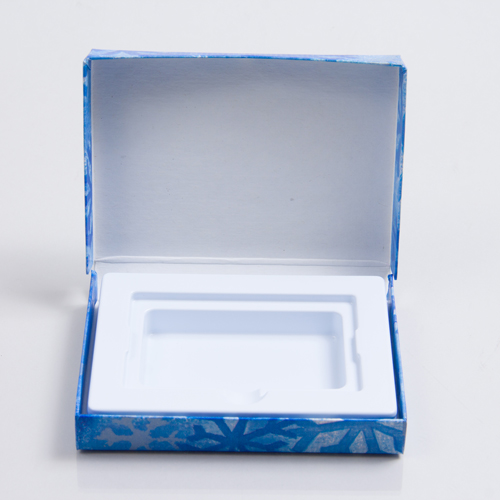 4-5/8 x 3-3/8 x 5/8 BLUE SNOWFLAKE GIFT CARD BOX WITH PLATFORM INSERT