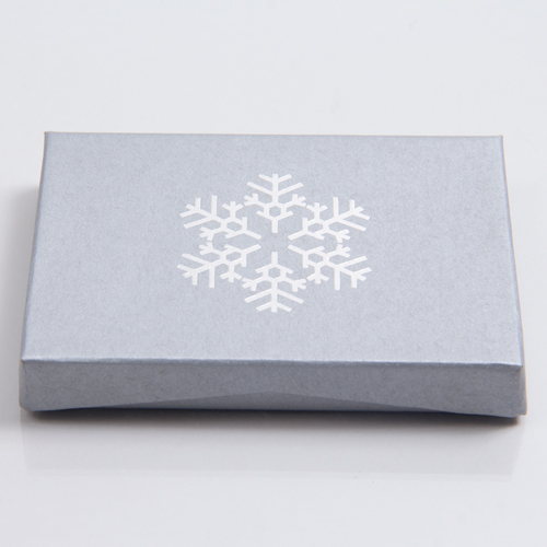 4-5/8 x 3-3/8 x 5/8 KRAFTY SILVER SNOW GIFT CARD BOX WITH PLATFORM INSERT