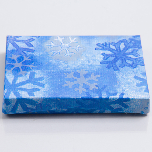 4-5/8 x 3-3/8 x 5/8 BLUE SNOWFLAKE GIFT CARD BOX WITH PLATFORM INSERT