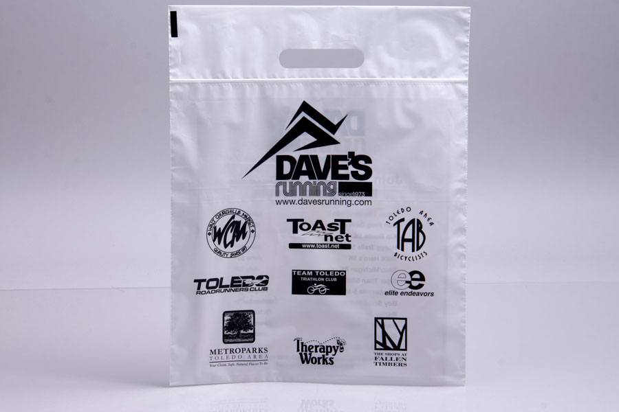 Custom Printed Plastic Merchandise Bags - Daves Running Shop