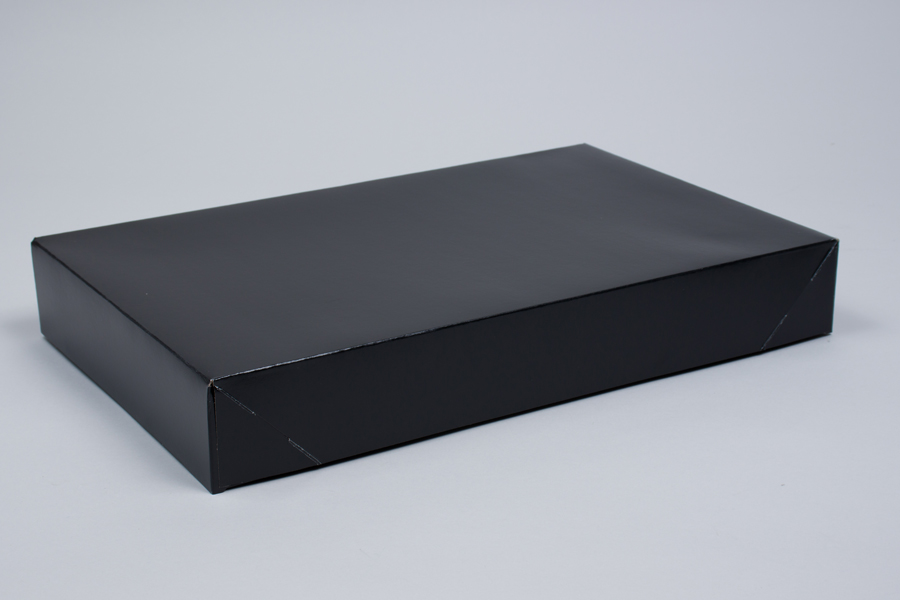 17 x 11 x 2.5 BLACK GLOSS APPAREL BOX