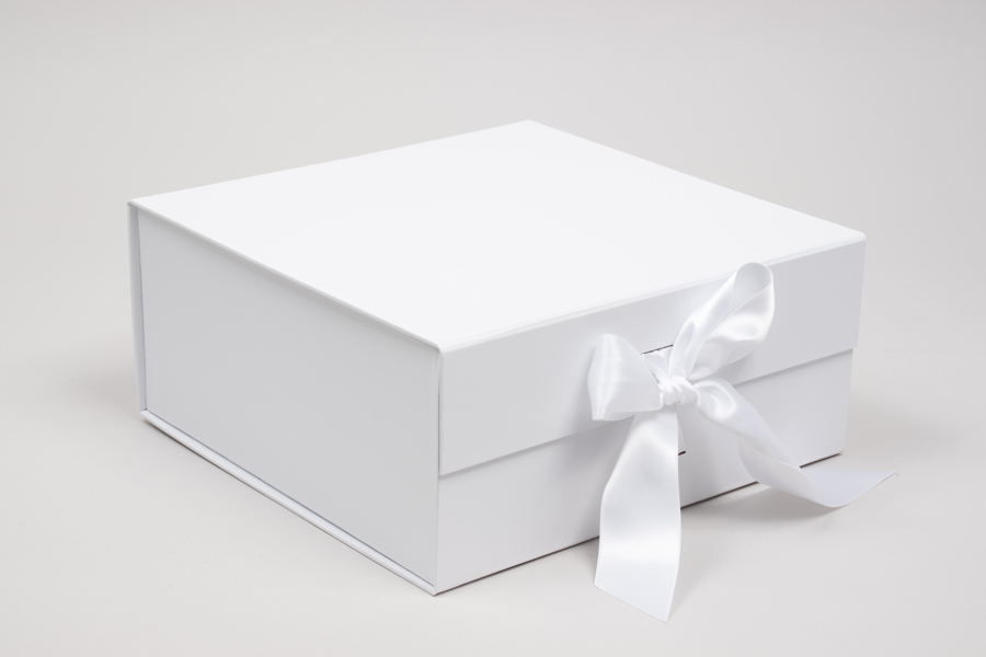 White Large Gift Boxes with changeable ribbon