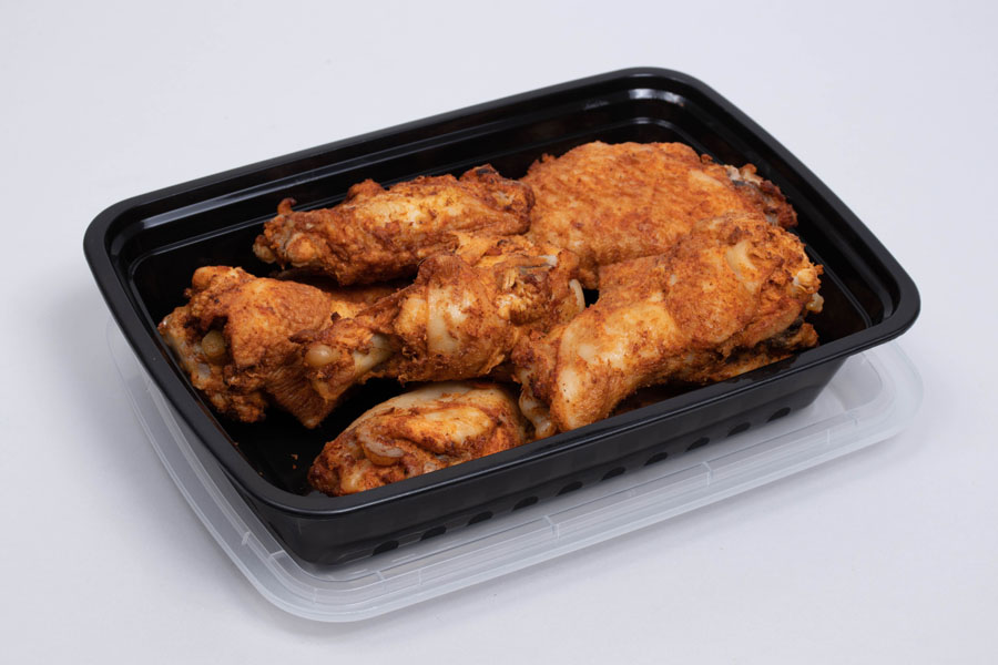 8-3/4 x 6 x 1-4/5 – 32 OZ - RECTANGULAR PLASTIC FOOD TAKEOUT CONTAINERS - BLACK BASE/CLEAR LID