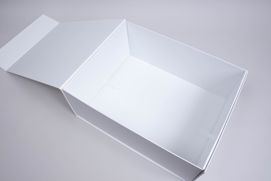 10 X 6-3/4 X 2-7/8 PLUS-SERIES™ 7-FLAP COLLAPSIBLE MATTE WHITE MAGNETIC GIFT BOXES