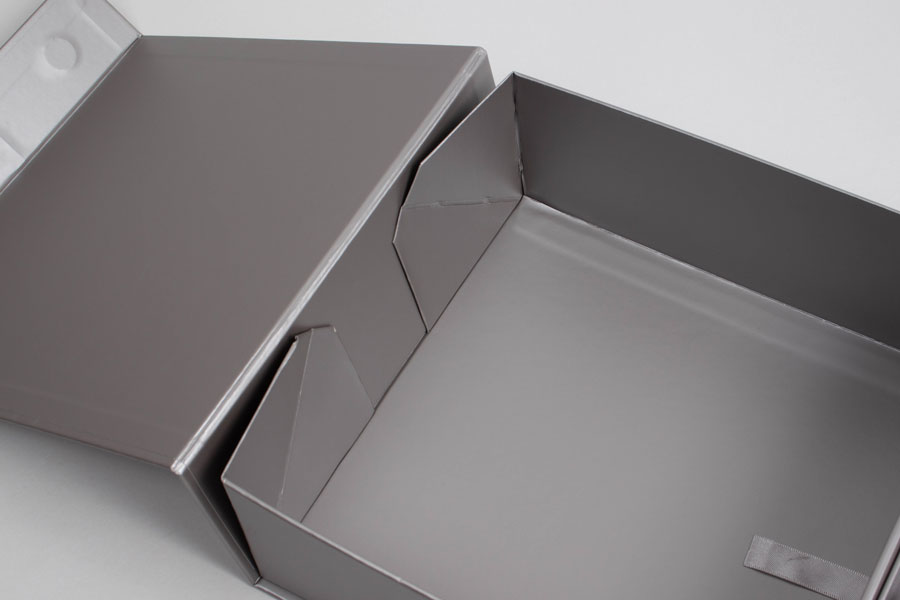 8 x 8 x 3-1/8  MATTE SILVER MAGNETIC LID GIFT BOXES