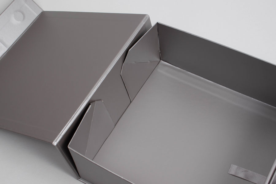 10 x 10 x 4-1/2 MATTE SILVER MAGNETIC LID GIFT BOXES