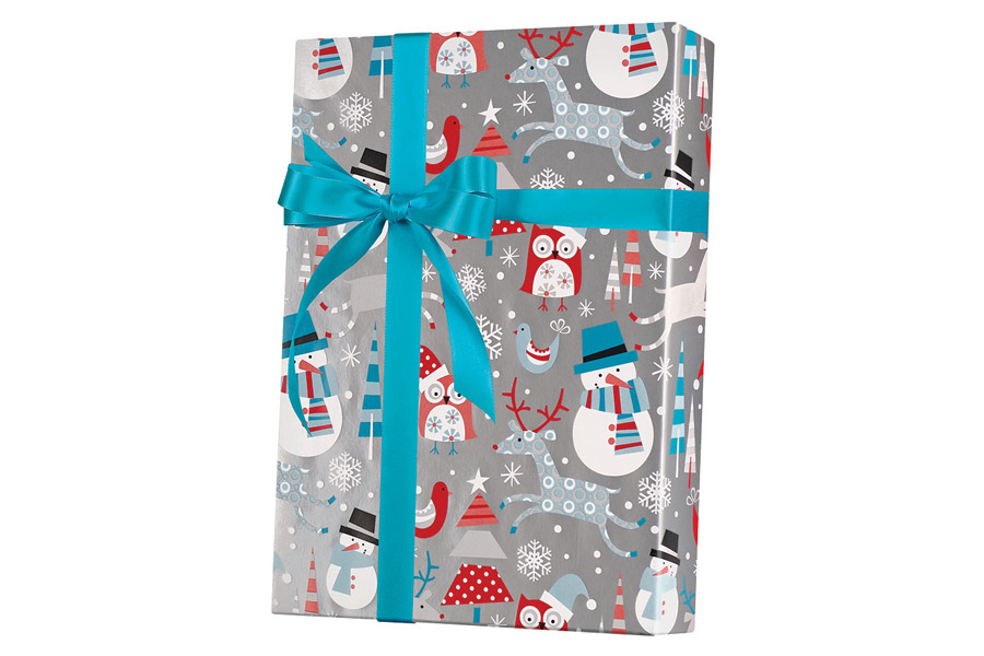 18-in x 417-ft REVERSIBLE SNOWPLAY GIFT WRAP (X6339)