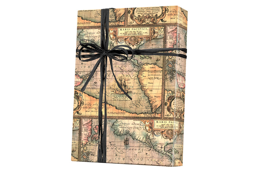 24-in x 417-ft WORLD MAP GIFT WRAP (E5400)
