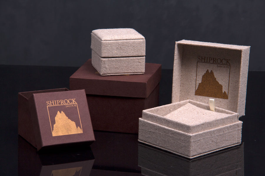 Custom Printed Luxury Packaging