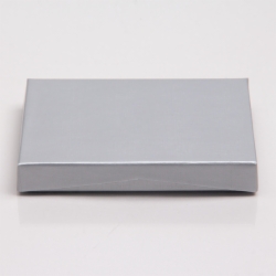 4-5/8 x 3-3/8 x 5/8 SILVER MATTE GIFT CARD BOX WITH PLATFORM INSERT